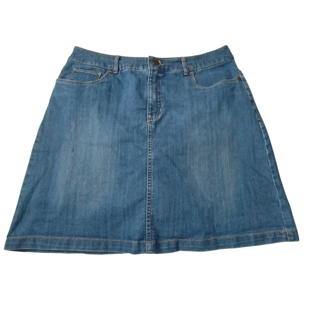Croft & Barrow Women 8 Medium Wash 5 Pocket Summer Comfort Denim Jean Skort
